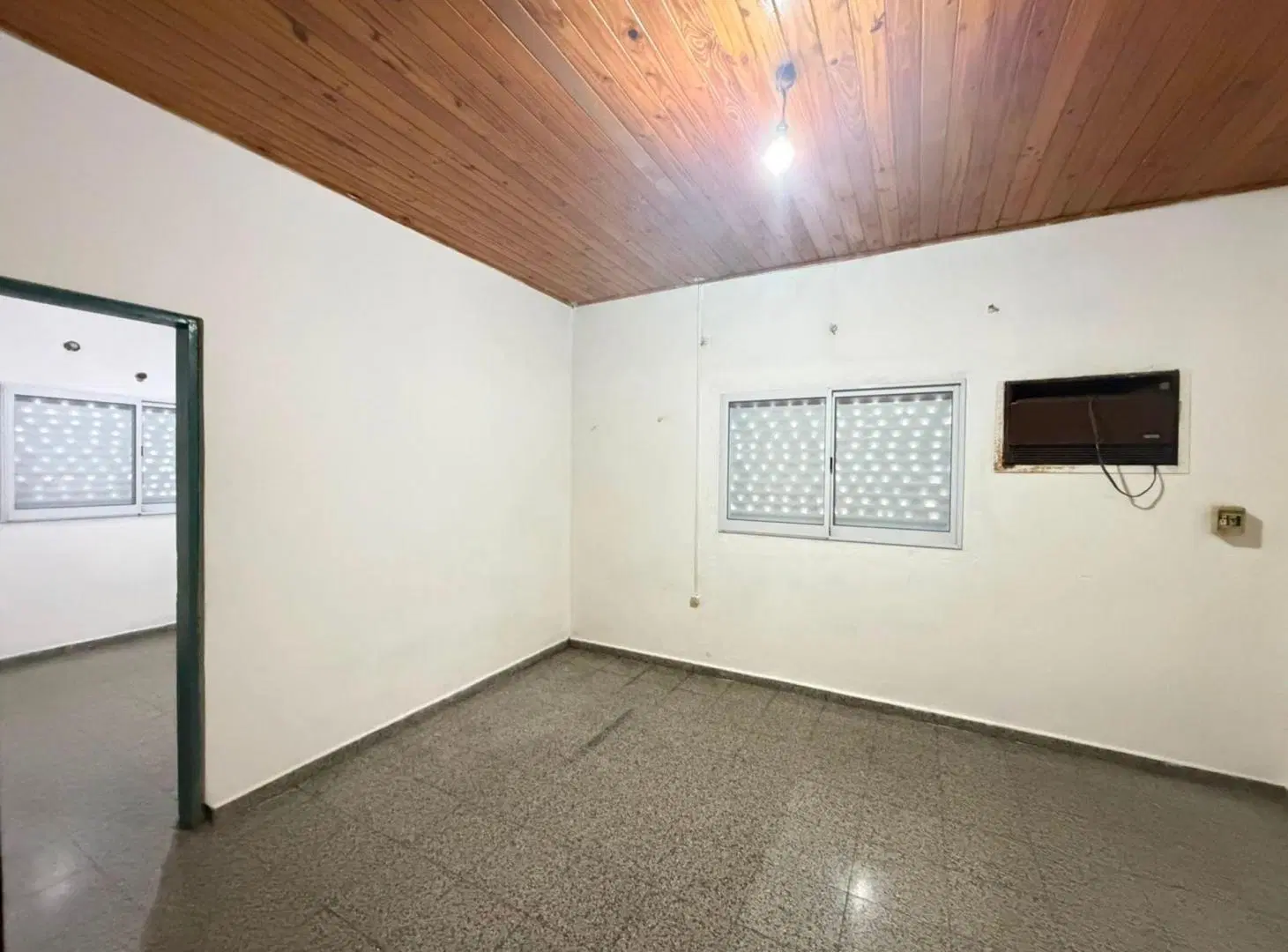 REMAX/ALQUILA/CASA/3DORMITORIOS/COCHERA/B°AMANCAY 5