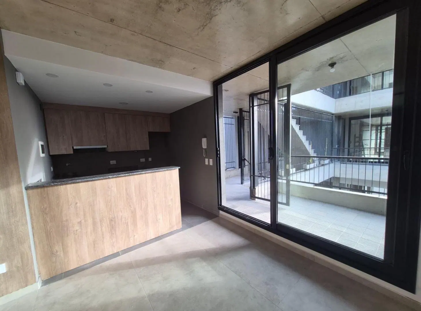 VENTA MODERNO DEPARTAMENTO/UN DORMITORIO/SERVICOS 5