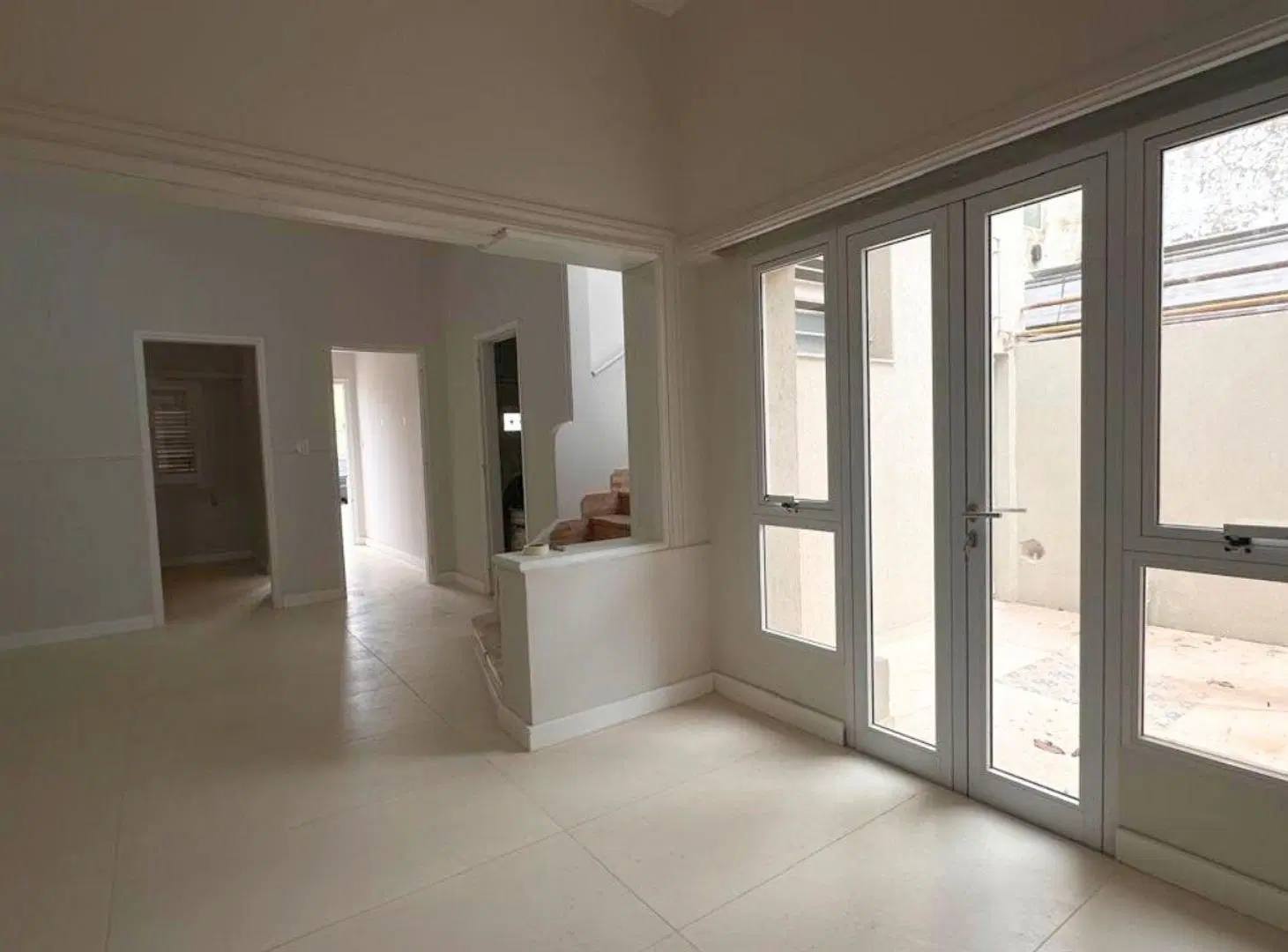 CASA RECICLADA / TODOS LOS SERVICIOS / 3-4 DORM 3
