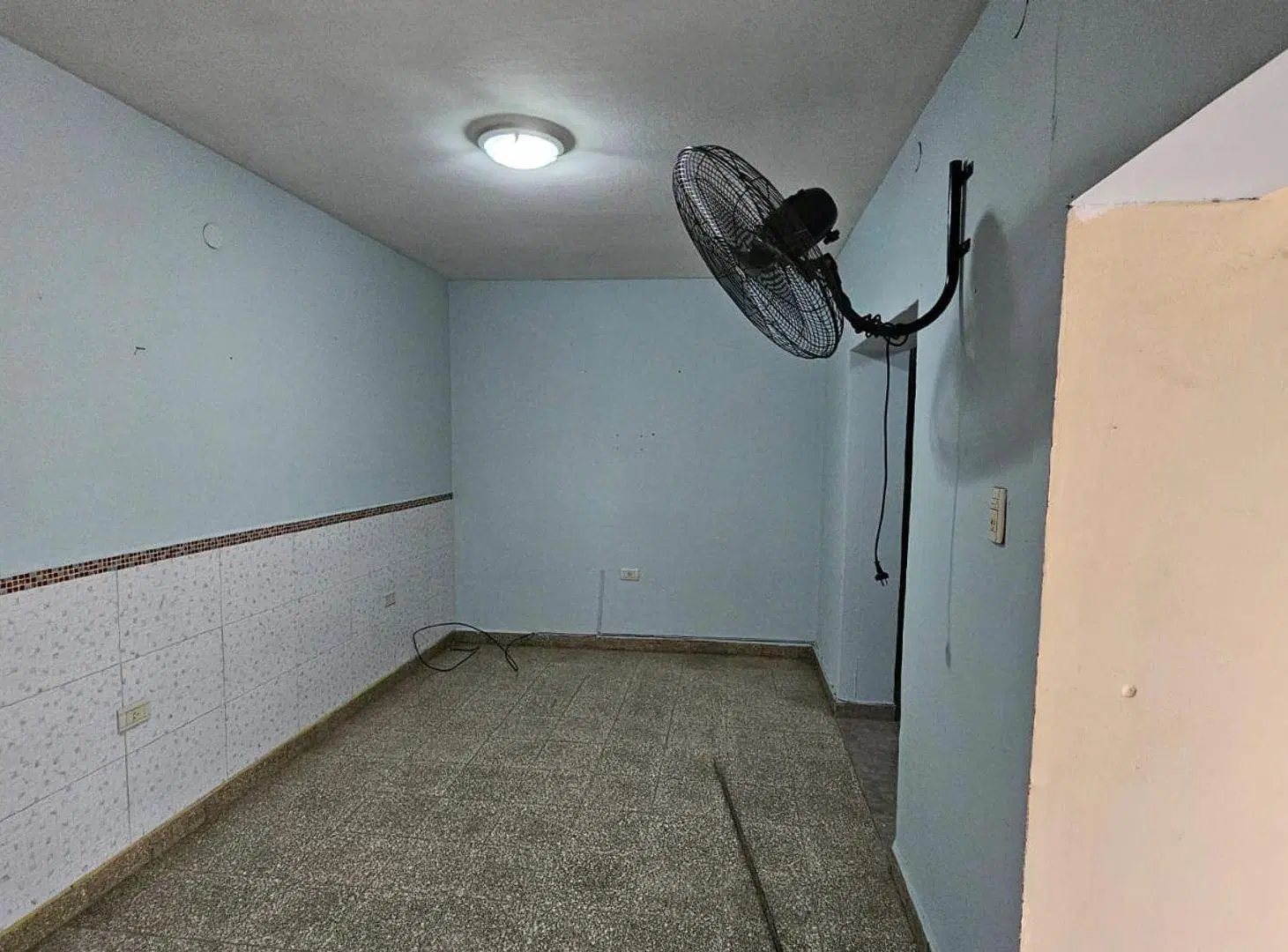 ALQUILER CASA/ APTO COMERCIAL/ GYM/ GERIATRICO 8