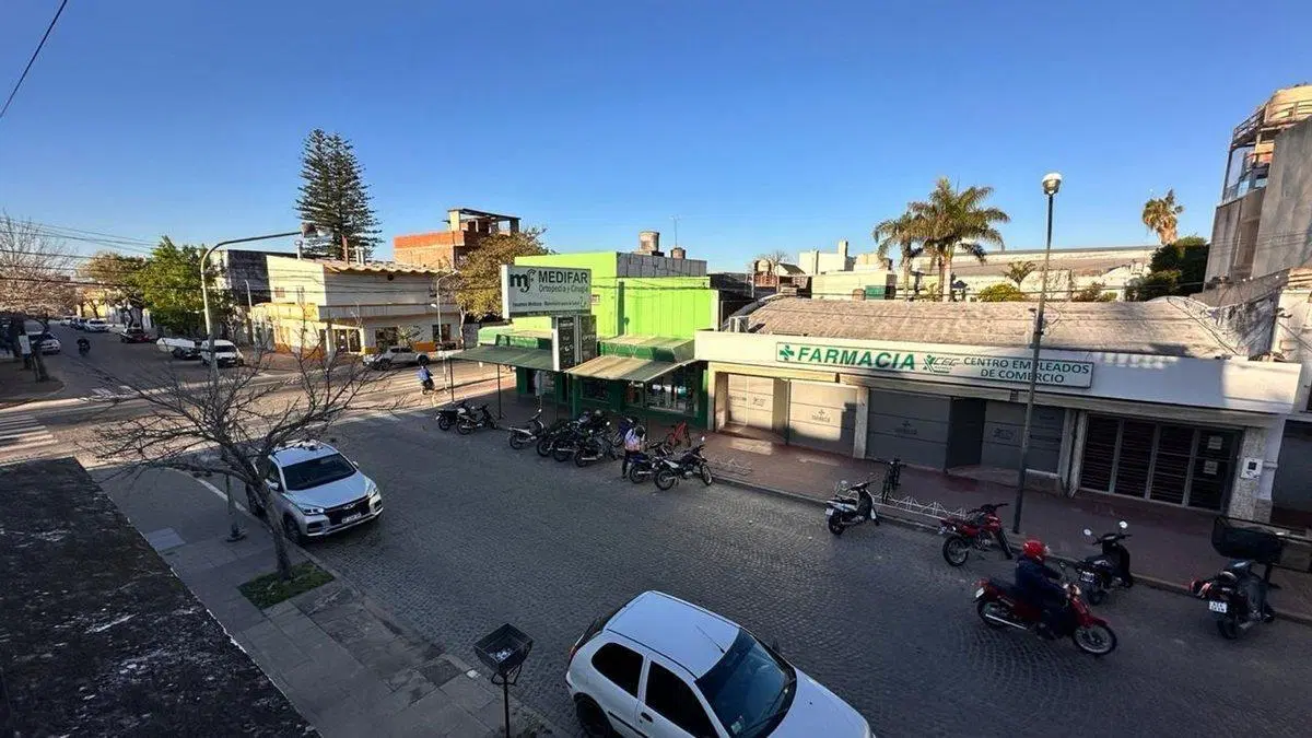 EN VENTA /MICROCENTRO /TODOS LOS SERVICIOS 4