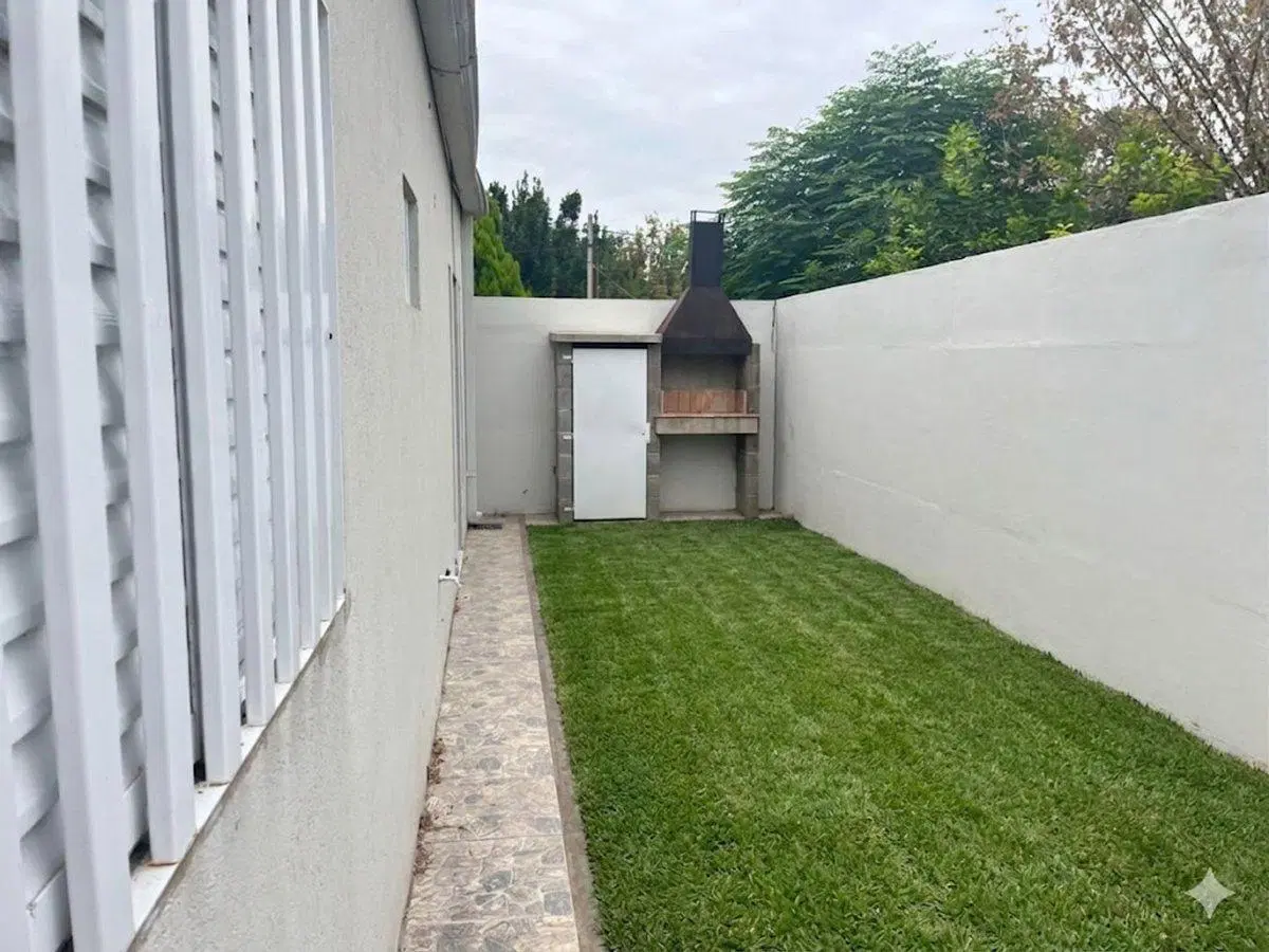VENTA DE DEPARTAMENTO CON PATIO/apto credito 8