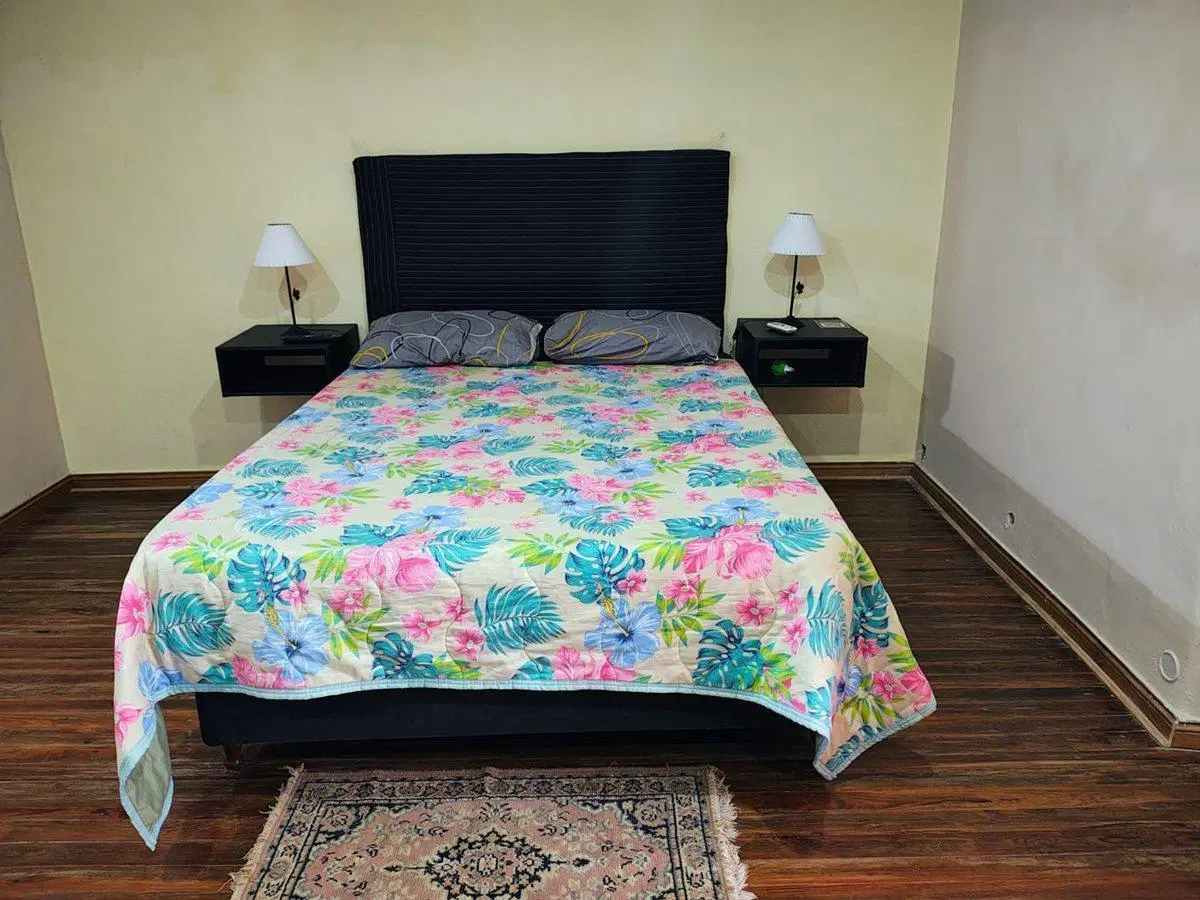 VENTA / CASA / HOSPEDAJE / MOSES VILLE 8