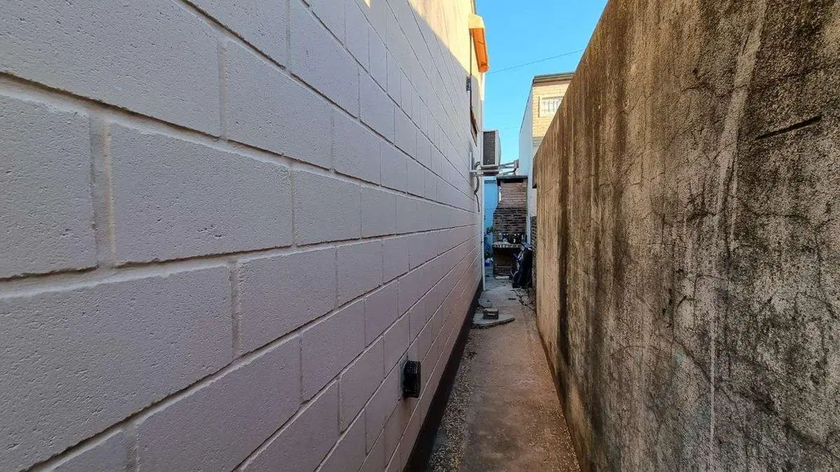 VENTA / CASA CON GALPÓN / GAS NATURAL / CRÉDITO 8