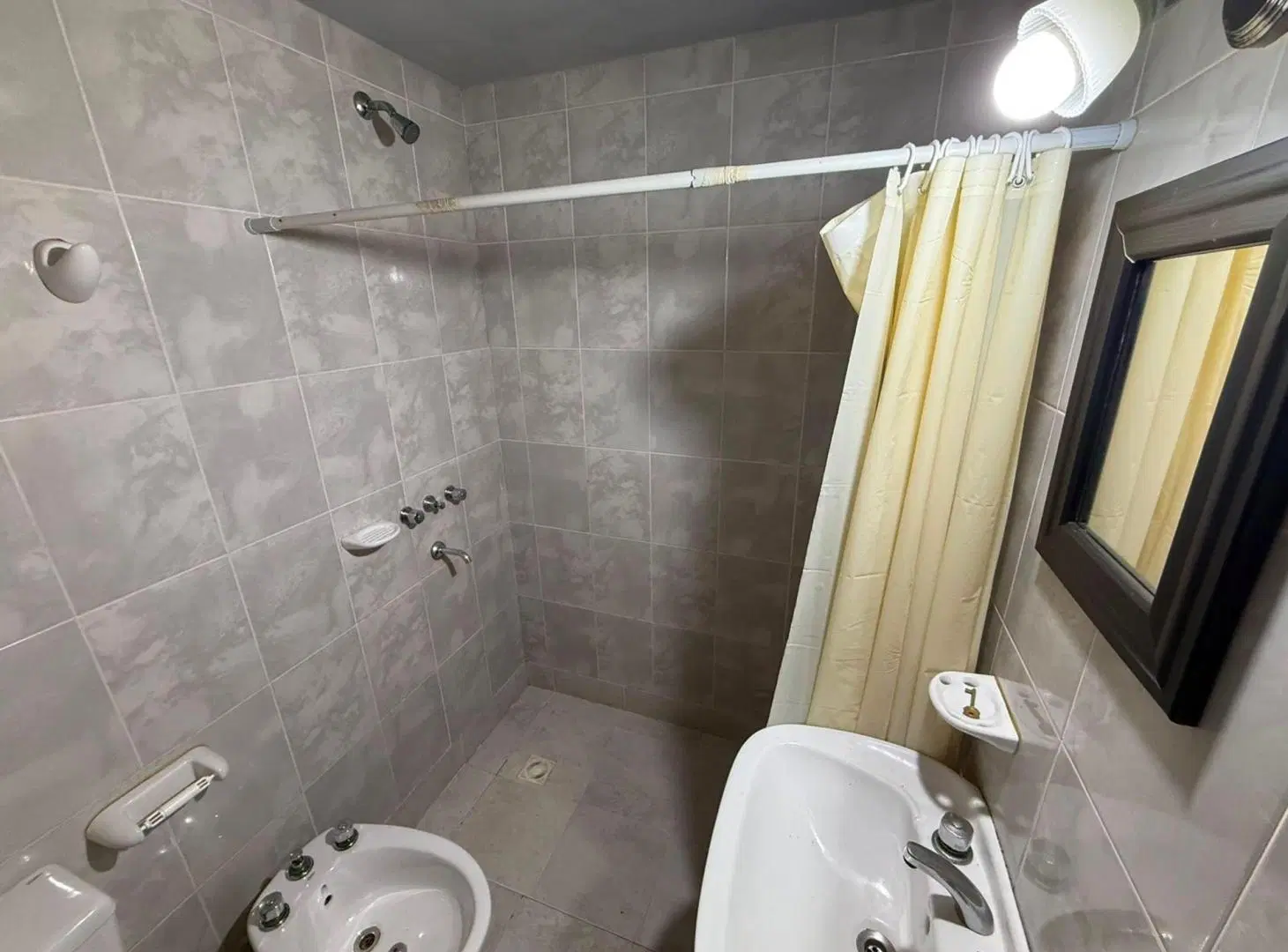 VENTA/CASA/INVERSIÓN O VIVIENDA PROPIA/LEHMANN 4