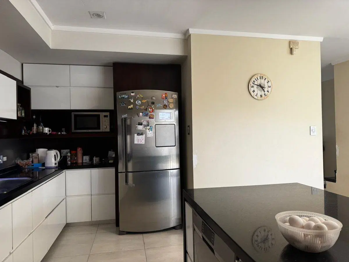 VENTA VIVIENDA /MODERNA /conPILETA/SERVICIOS 5