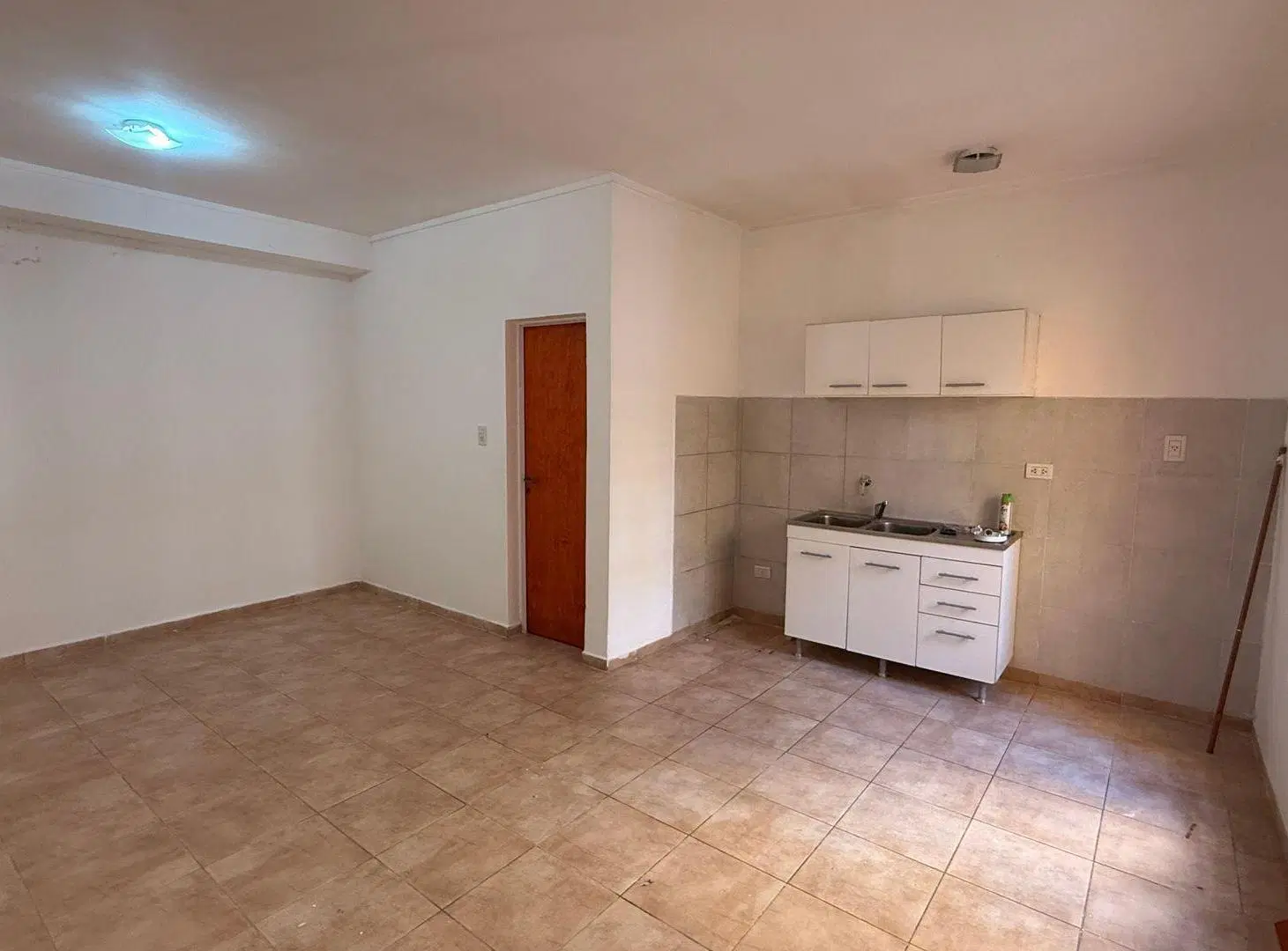 DEPARTAMENTO / ALQUILER / BARRIO ALBERDI 5