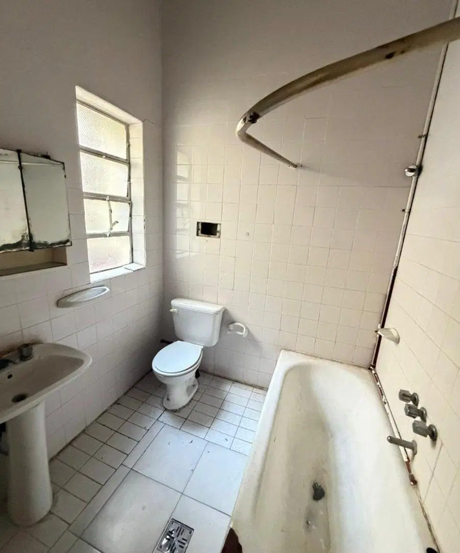 REMAX VENDE/CASA 2 DORMI/APTA CREDITO/CENTRICA 8