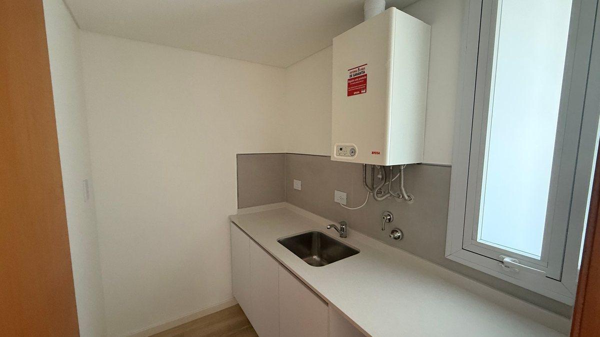 Foto de VENTA / DEPARTAMENTO CENTRICO / BV. H. YRIGOYEN, imagen 3