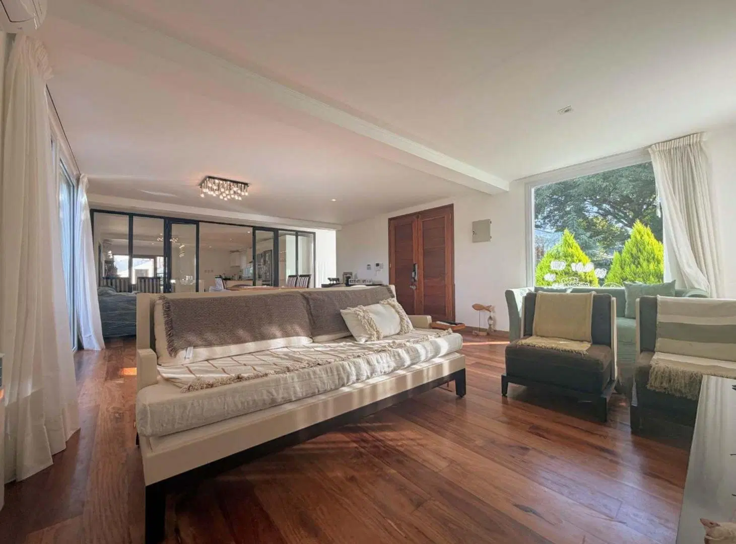 VENTA/ VIVIENDA CALIDAD PREMIUM/ QUINCHO/ PILETA 1