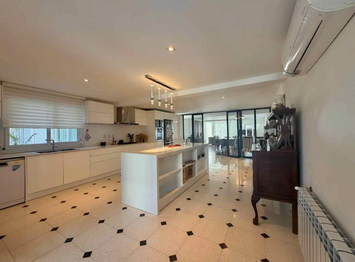 VENTA/ VIVIENDA CALIDAD PREMIUM/ QUINCHO/ PILETA 2