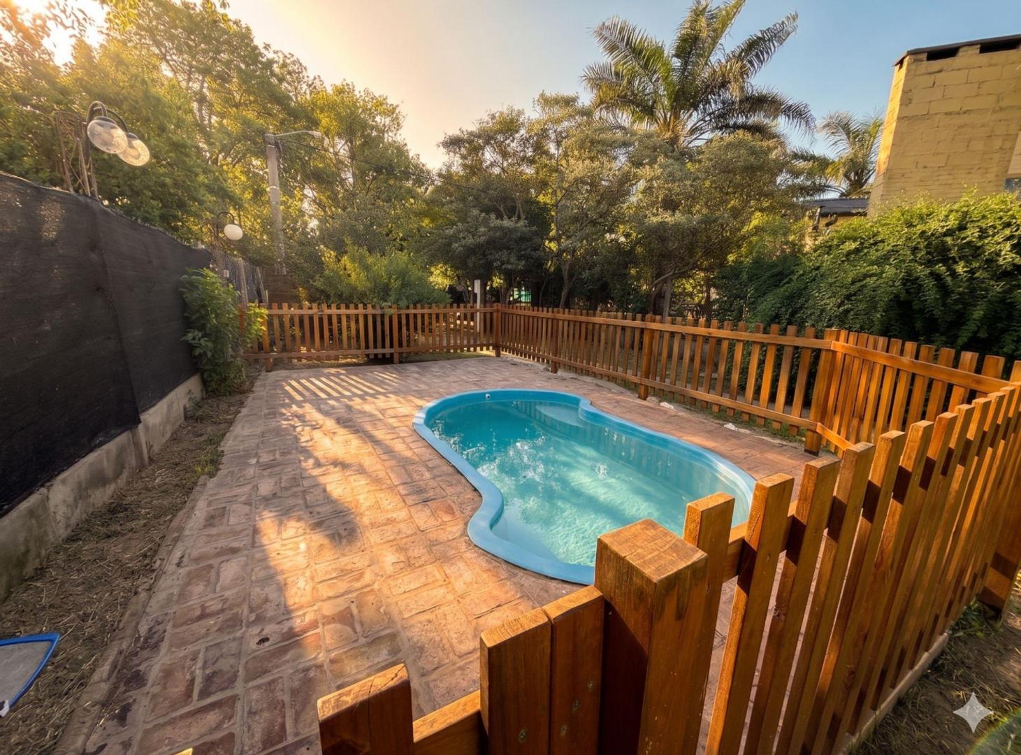 Foto de VENTA/CASA CON PILETA/BELLA ITALIA/CREDITO HIP., imagen 1