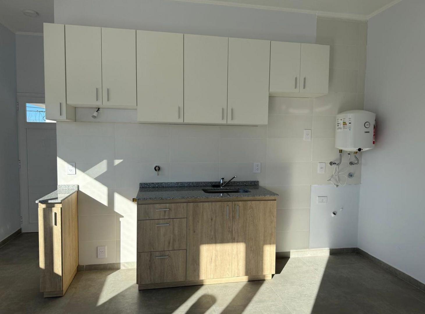 Foto de ALQUILER DPTO. 1 DORMITORIO/SERVICIOS/A ESTRENAR, imagen 1