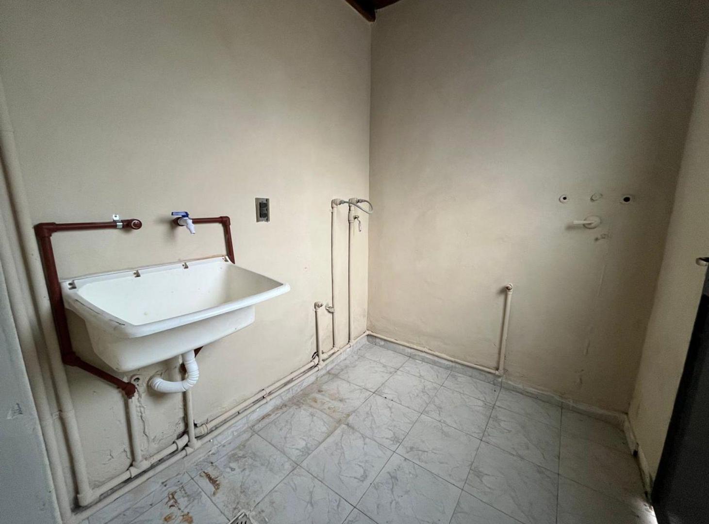 Foto de OPORTUNIDAD/2 VIV. IDEAL RENTA/PATIO VERDE, imagen 3