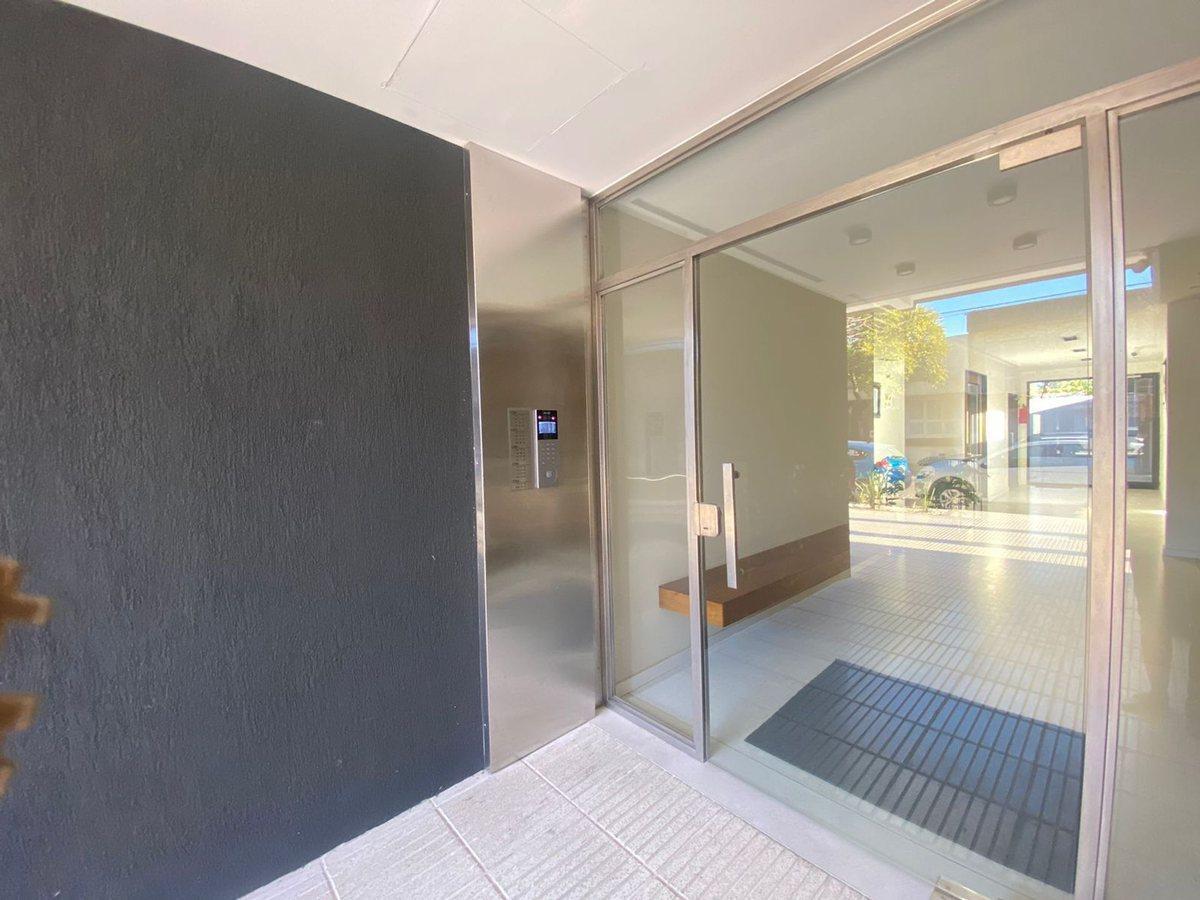 Foto de REMAX VENDE/EXCLUSIVO DEPTO/2DORM/2BAÑOS/COCHERA, imagen 3
