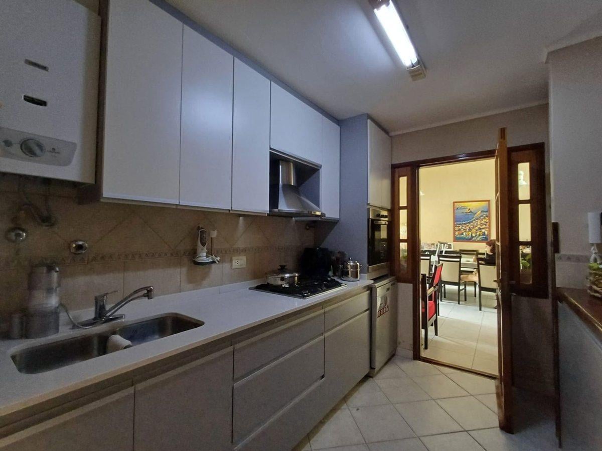 Foto de VENTA/CASA MODERNA/B° PIZZURNO/3 DORMITORIOS/SERV., imagen 5