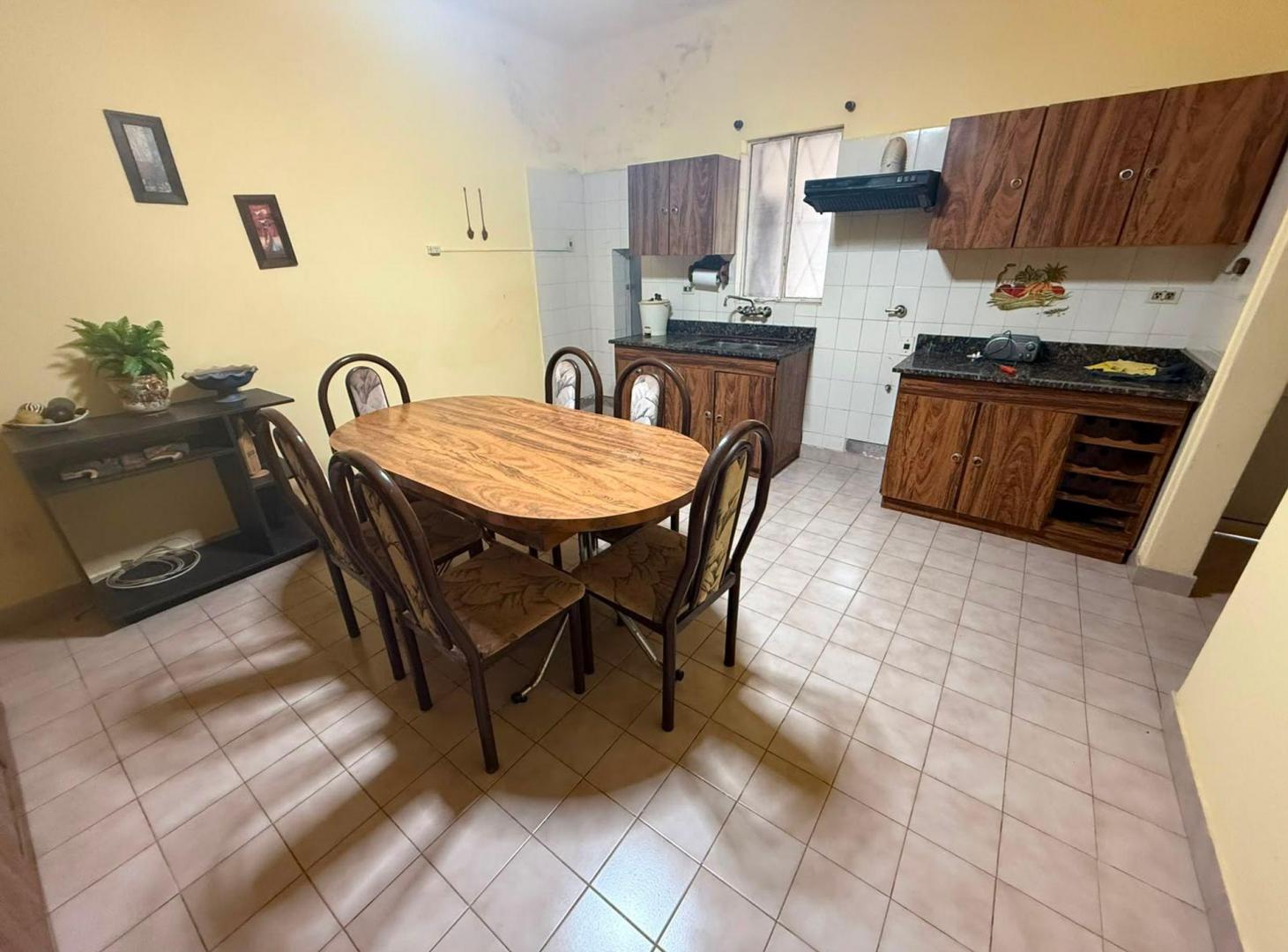 Foto de VENTA/CASA/EXCELENTE UBICACIÓN/LEHMANN, imagen 3