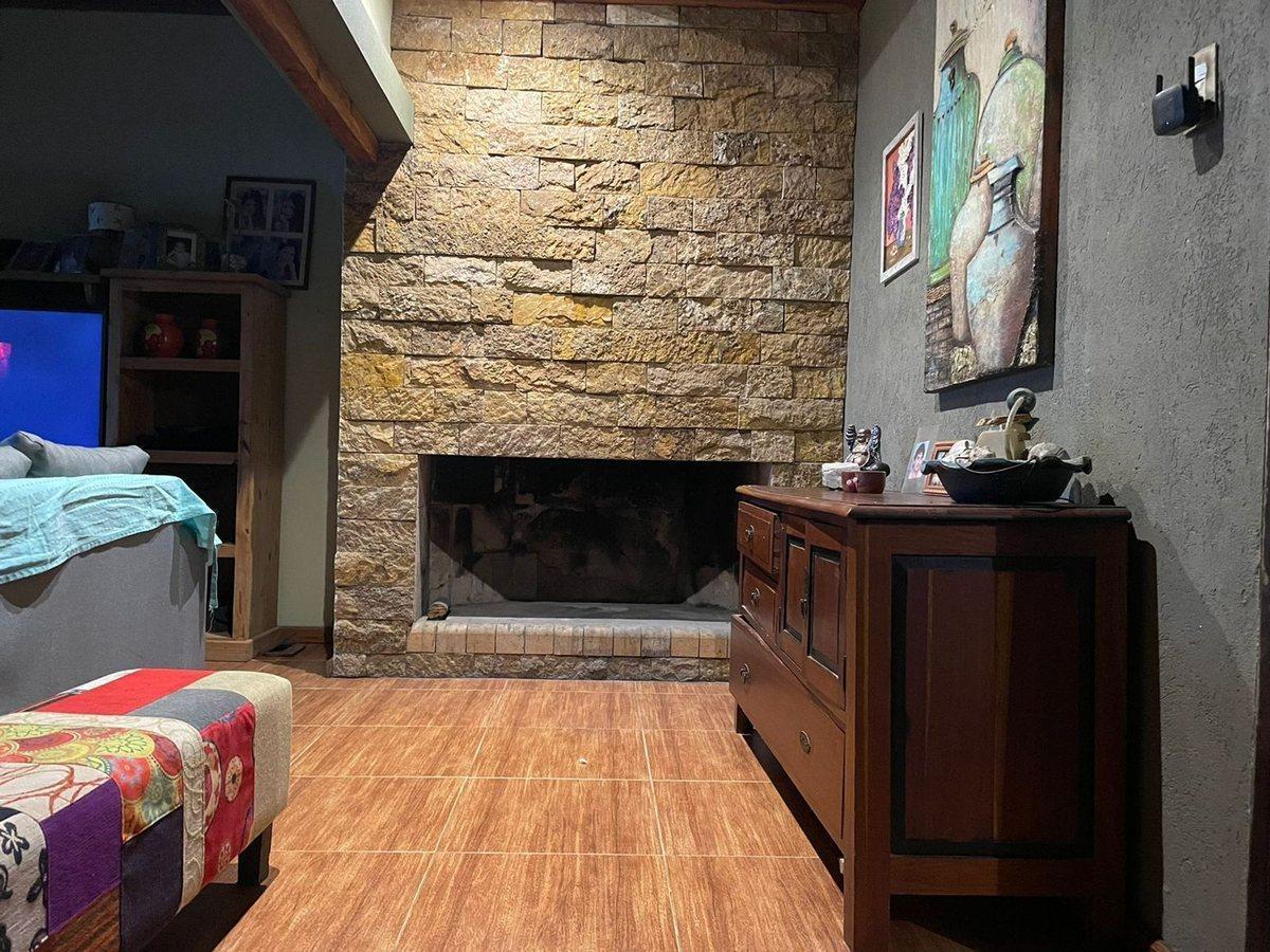 Foto de VENTA/AMPLIA CASA/3 DORMITORIOS/LEHMANN, imagen 5
