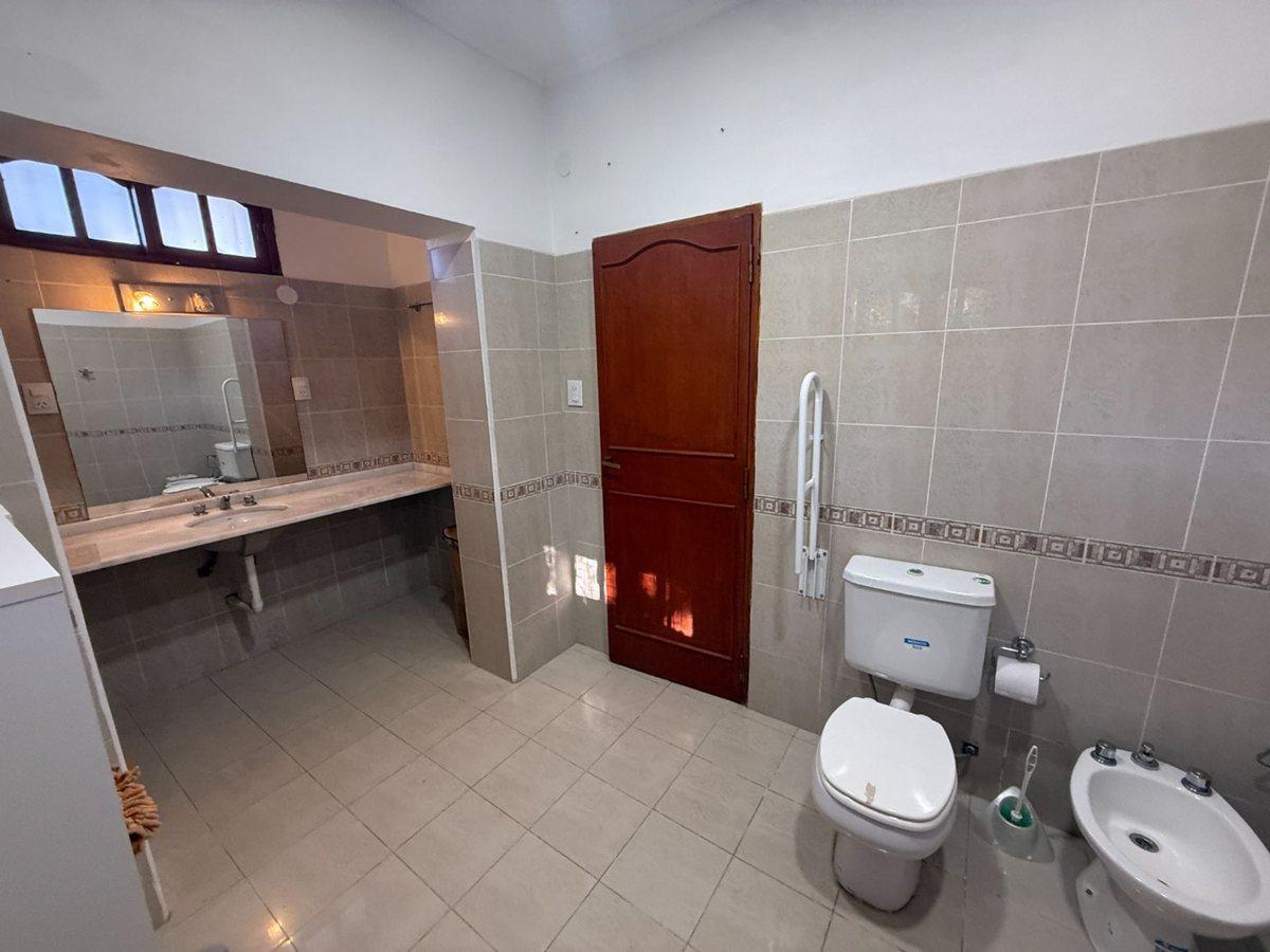 Foto de VENTA/CASA RETASADA/LOS ALAMOS/SERVICIOS/CRÉDITO, imagen 4