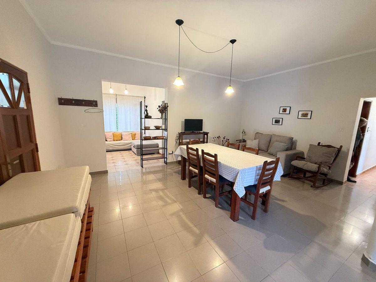 Foto de VENTA/CASA RETASADA/LOS ALAMOS/SERVICIOS/CRÉDITO, imagen 3