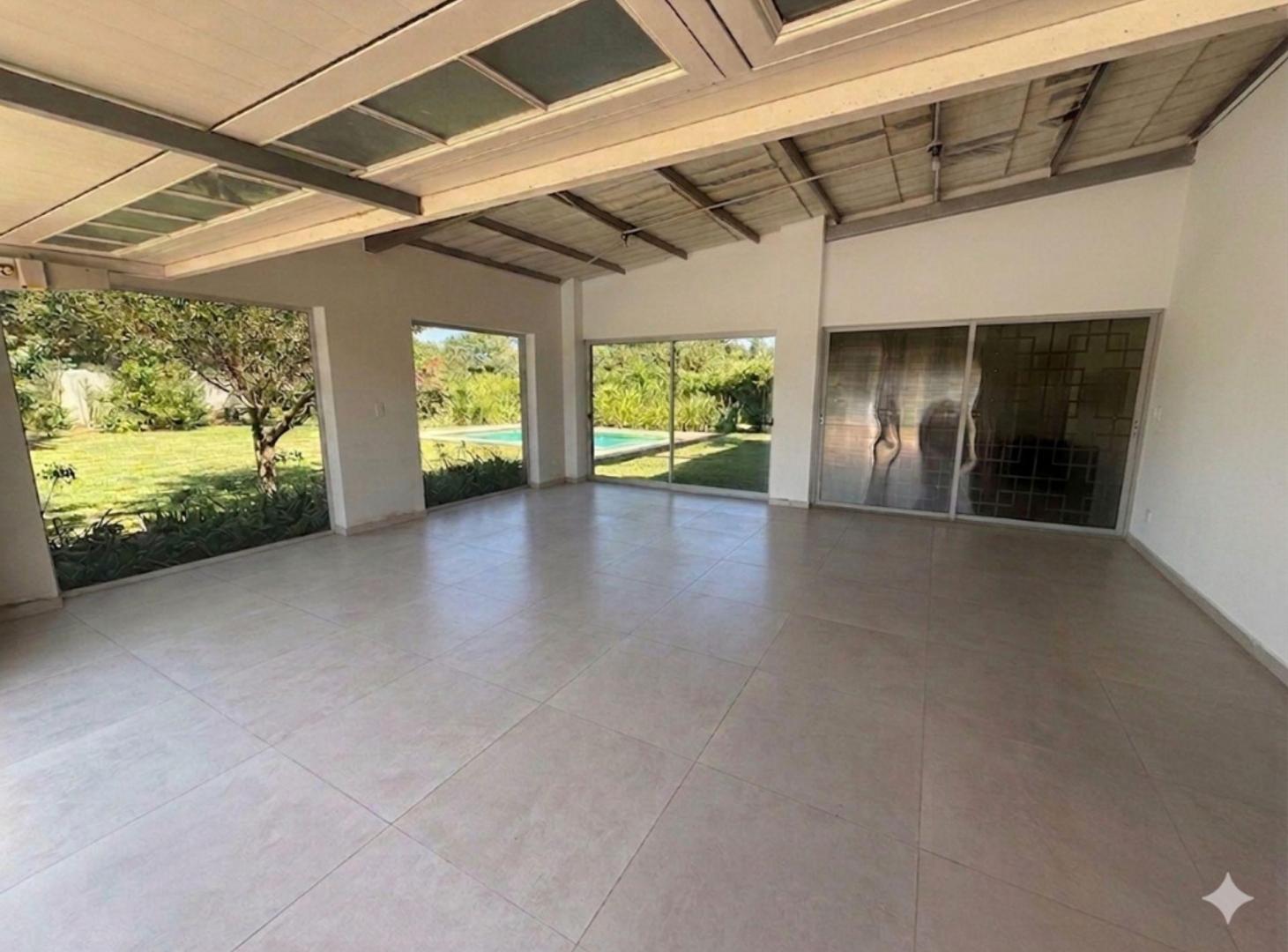Foto de VENTA/CASA EN CONSTRUCCIÓN/PILETA/B° V. LOS ALAMOS, imagen 4