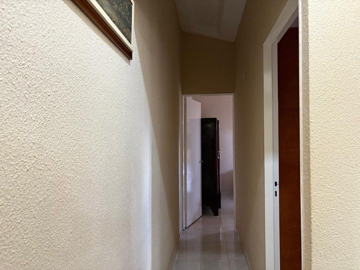 Foto de VENTA CASA 2 DORMITORIOS /COCHERA /PATIO /DEPOSITO, imagen 2