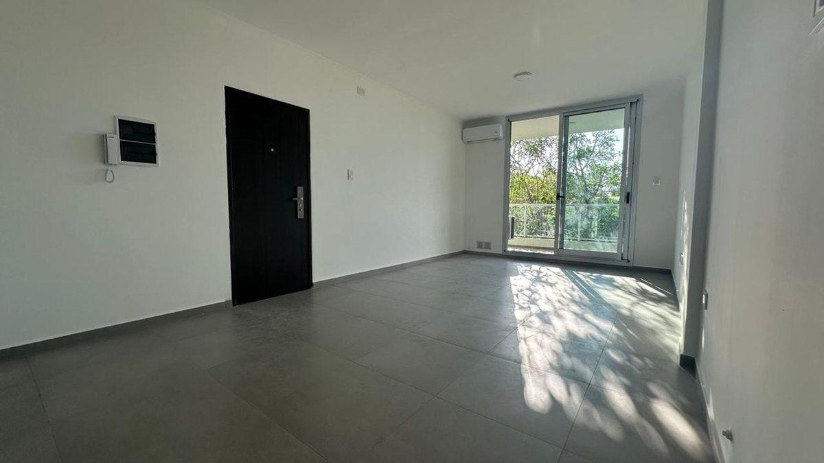 Foto de ALQUILER / SEMIPISO / CON COCHERA / CENTRICO, imagen 1