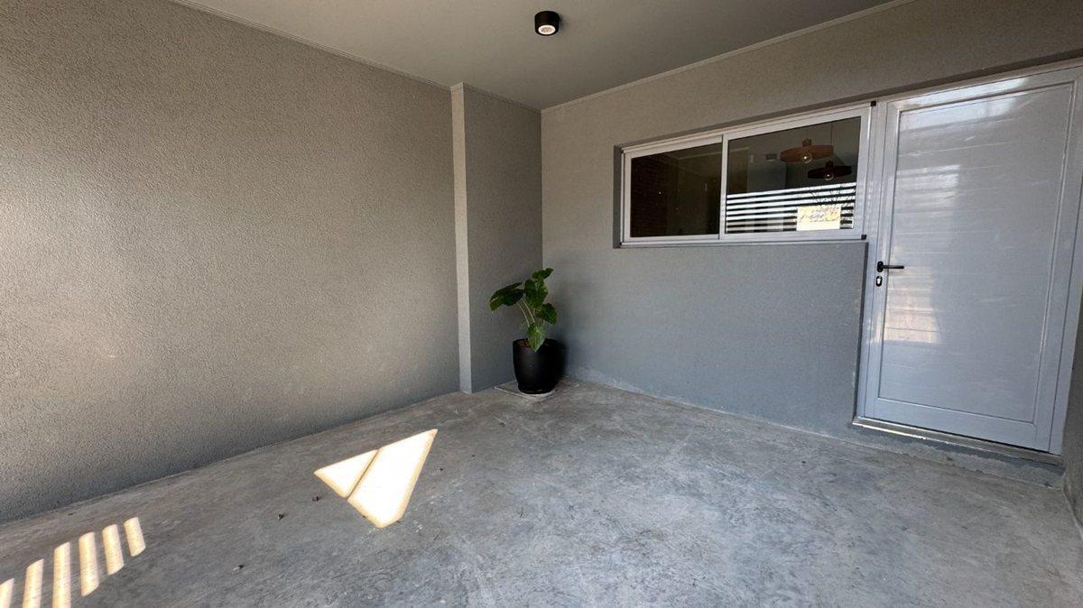 Foto de VENTA DUPLEX/2 DORM./COCHERA/Bo.Amancay, imagen 2