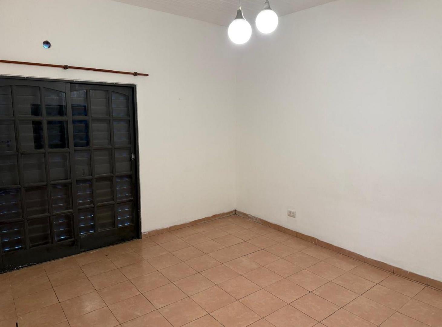 Foto de VENTA/CASA CON PILETA/BELLA ITALIA/CREDITO HIP., imagen 1