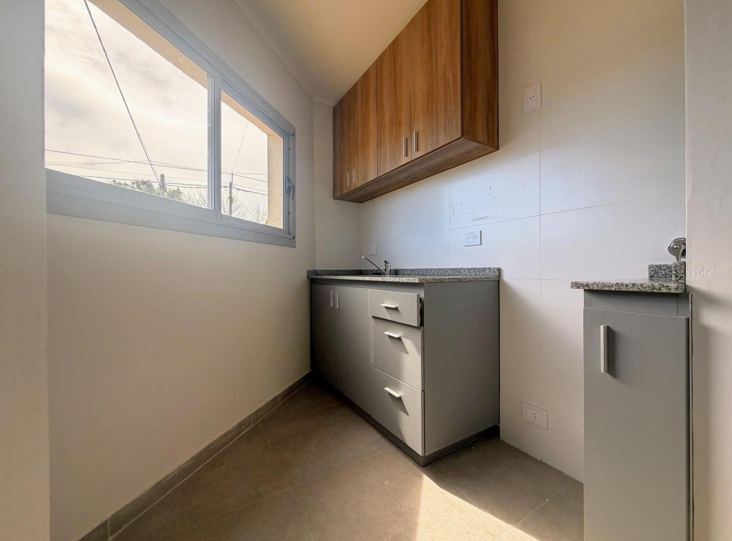 Foto de VENTA/DEPTO/PATIO/INGRESO INDEPENDIENTE/9 DE JULIO, imagen 4