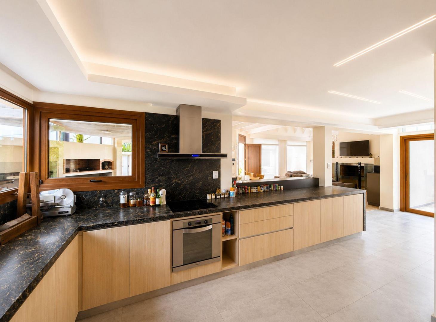 Foto de VENTA/VIVIENDA/PILETA/SERVICIOS/BRIGADIER LOPEZ, imagen 3