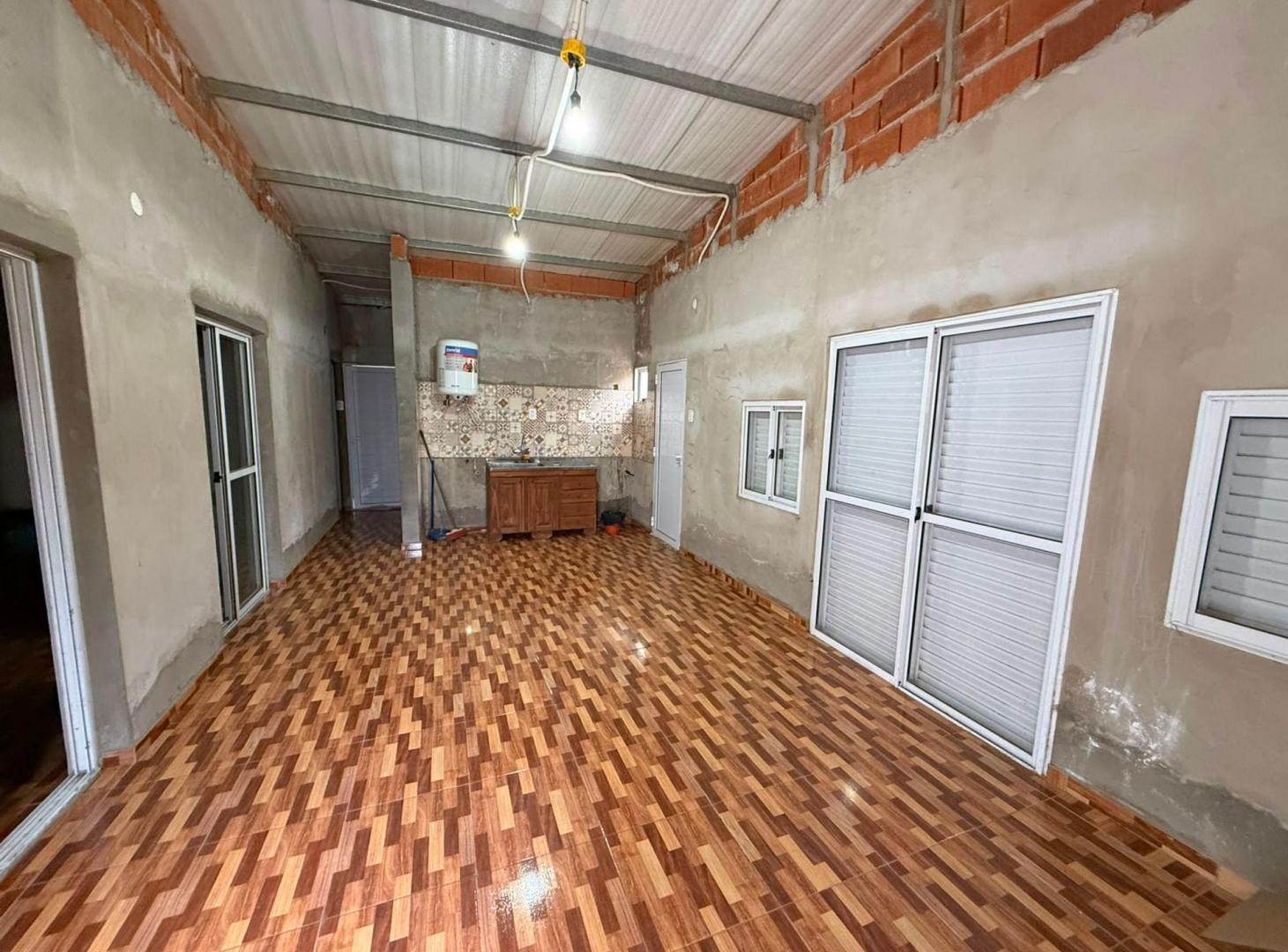 Foto de ALQUILER/ CASA 2 DORMITORIOS/ LEHMANN, imagen 2