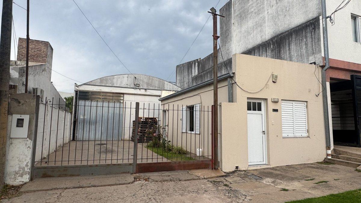 Foto de VENTA GALPÓN COMERCIAL+ OFICINA/B° ILOLAY RAFAELA, imagen 3