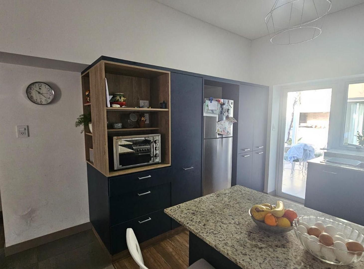Foto de VENTA/CASA/2 DORM/TODOS LOS SERVICIOS/B°9 DE JULIO, imagen 2