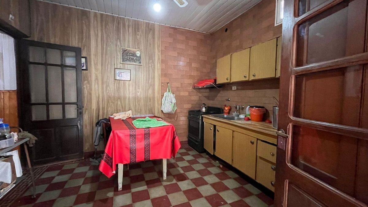 Foto de VENTA/CASA/CERES/A REFACCIONAR/OPORTUNIDAD, imagen 1