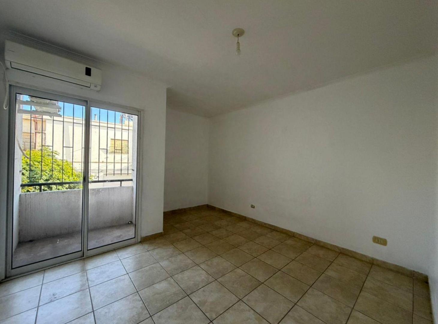 Foto de ALQUILER/DEPTO/ CÉNTRICO/ 1 DORMITORIO/ SERVICIOS., imagen 1