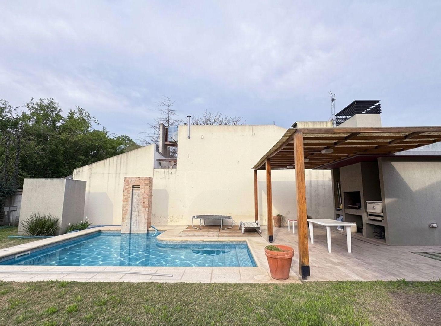 Foto de CASA/V AERO CLUB/2 DORM/PILETA/APTA CRED./GAS N., imagen 3