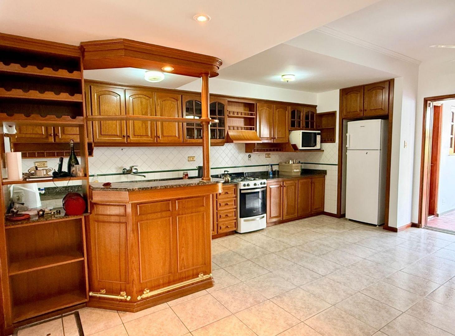 Foto de VENDE/CASA 3 DORMITORIOS/CENTRO/SERVICIOS/RAFAELA, imagen 2