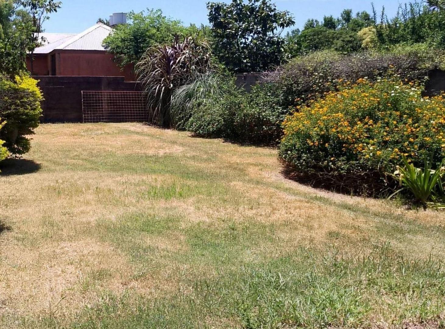Foto de VENTA /CASA APTA CREDITO BARRIO 9 DE JULIO, imagen 5