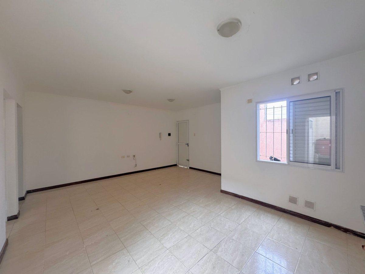 Foto de VENTA/ DEPARTAMENTO/ 1 DORMITORIO/ VILLA ROSAS, imagen 4
