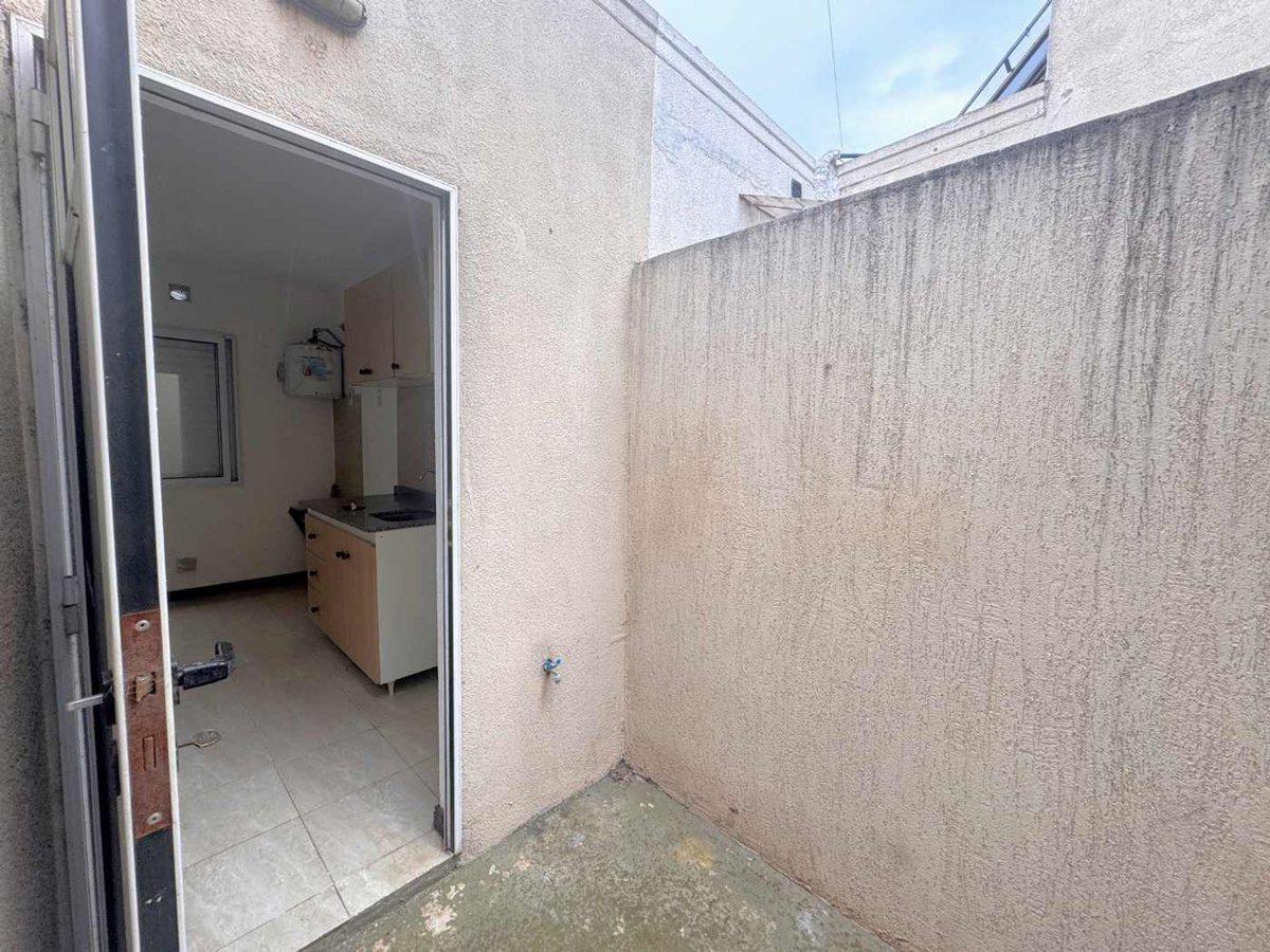 Foto de VENTA/ DEPARTAMENTO/ 1 DORMITORIO/ VILLA ROSAS, imagen 5