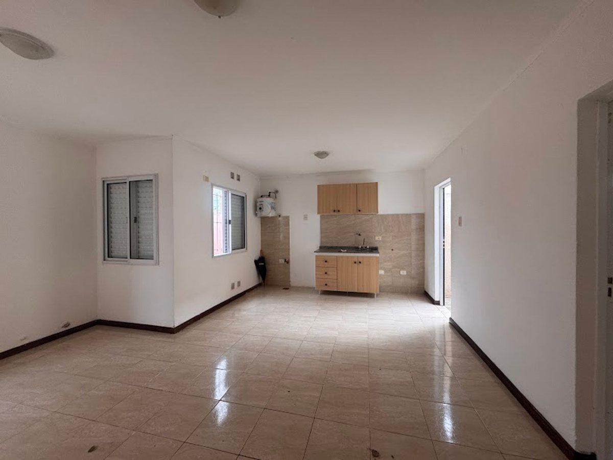 Foto de VENTA/ DEPARTAMENTO/ 1 DORMITORIO/ VILLA ROSAS, imagen 2