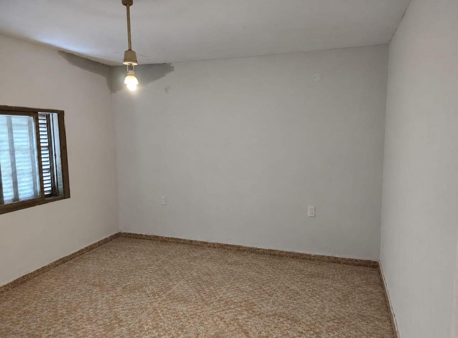 Foto de REMAX/VENDE/CASA DE DOS DORMITORIOS/APTA CREDITO, imagen 5