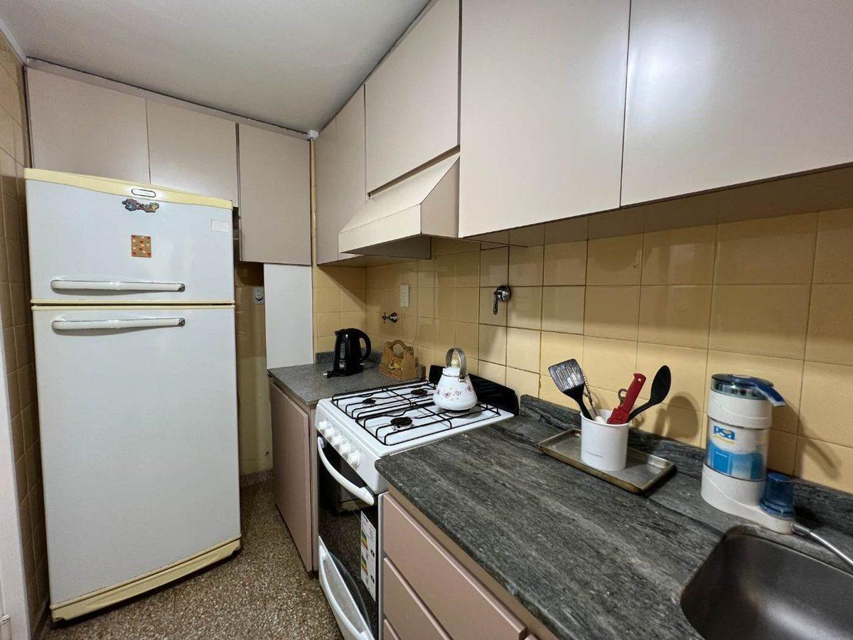 Foto de ALQUILER/ DPTO CENTRICO 2 D/ AMUEBLADO/ COCHERA, imagen 4