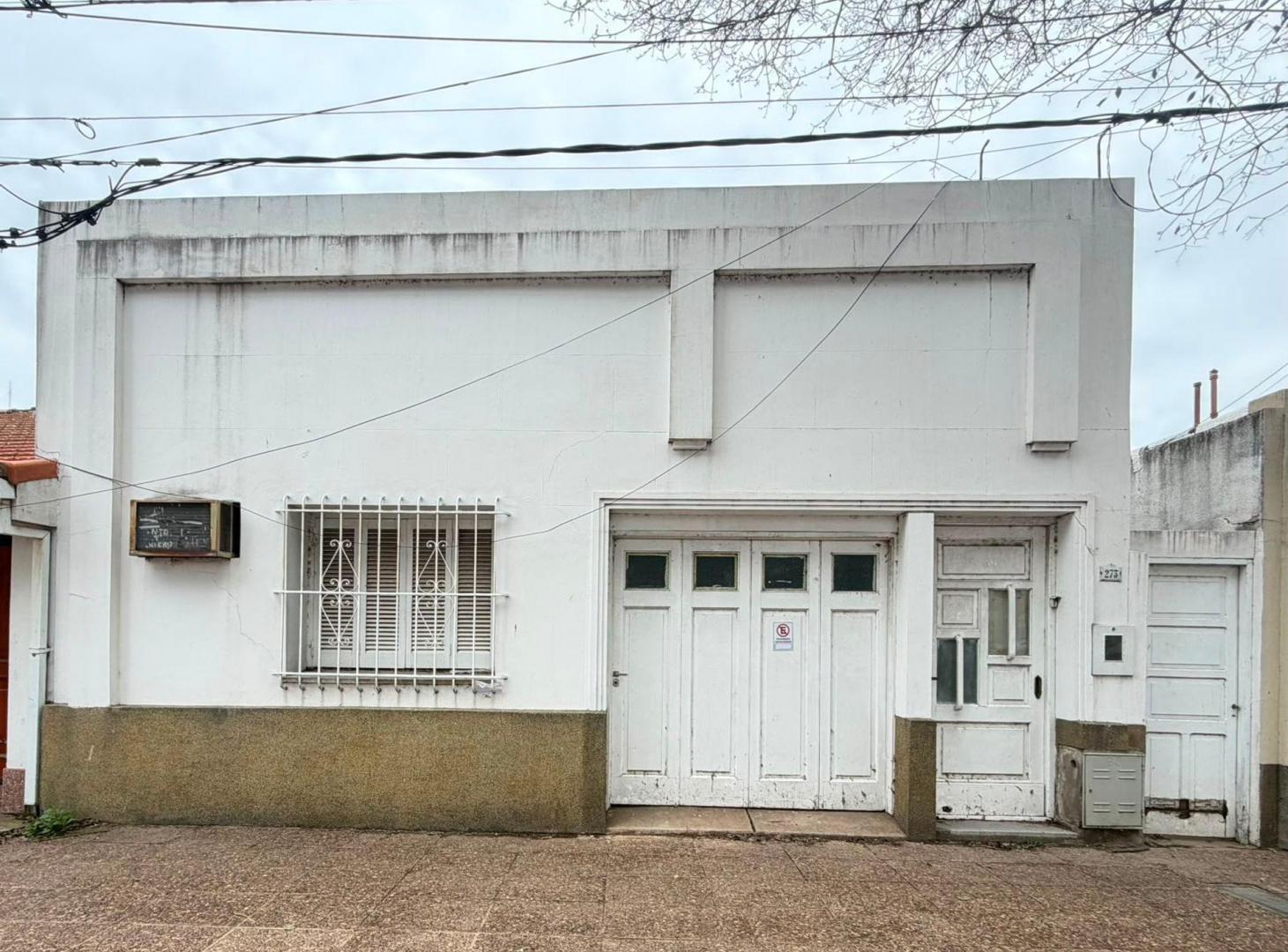 Foto de REMAX/ VENDE/ CASA CENTRICA/A RECICLAR, imagen 4