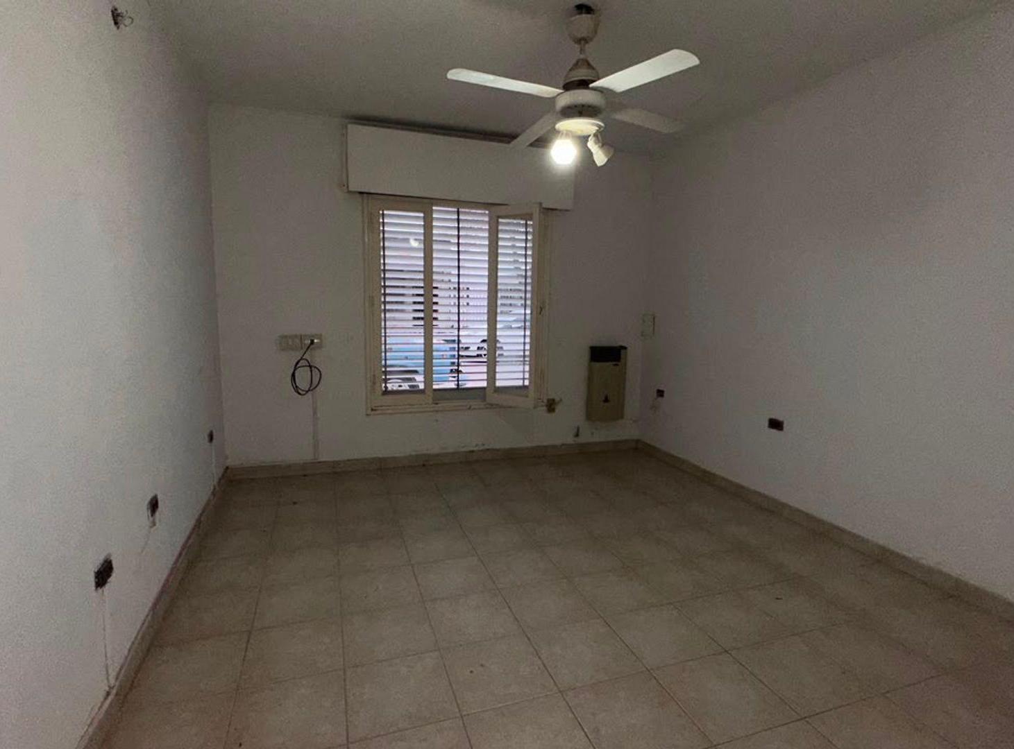 Foto de VENTA/CASA/3DORM./PILETA/B°CENTRAL CORDOBA, imagen 4