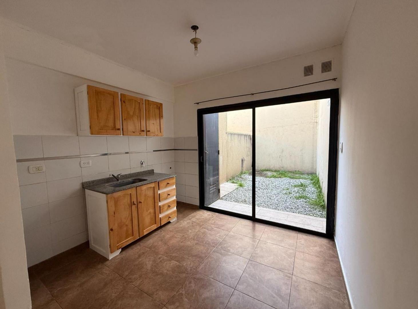 Foto de VENTA/DEPARTAMENTO 2 DORMITORIOS/SERVICIOS/RAFAELA, imagen 5
