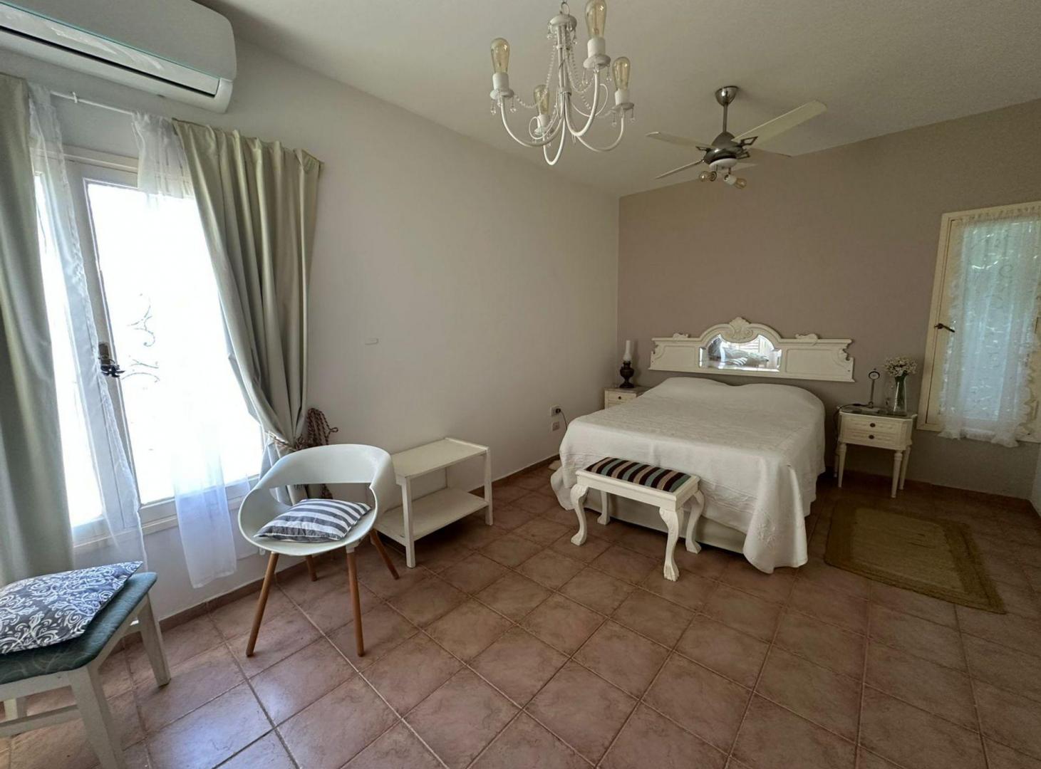 Foto de VENTA/CASA DE CATEGORIA/SUNCHALES/3 DORMITORIOS, imagen 2