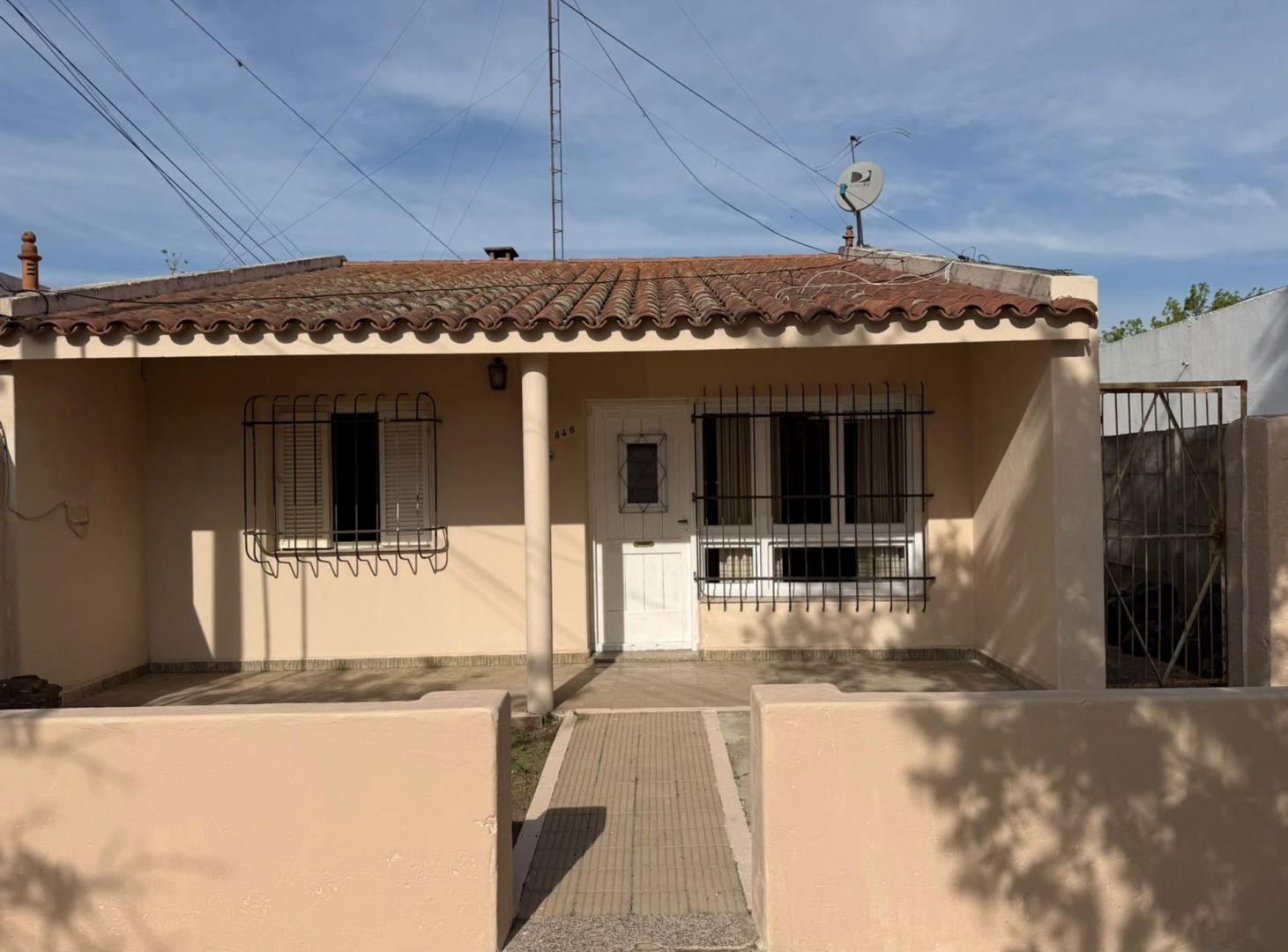 Foto de REMAX/VENDE/CASA/2DORM/B°9DEJULIO, imagen 4