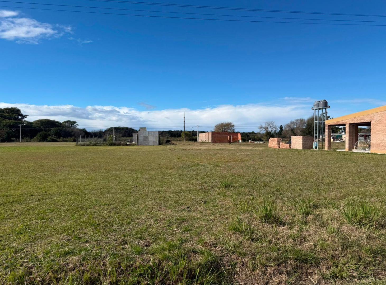 Foto de VENTA/AMPLIO TERRENO/INVERSION SEGURA/LEHMANN, imagen 4